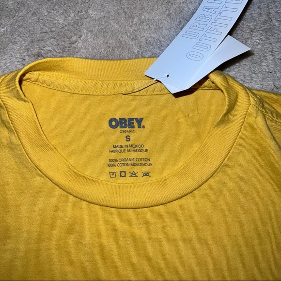 Nwt OBEY Space For Everyone Mustard Tee men size S - Picture 3 of 3
